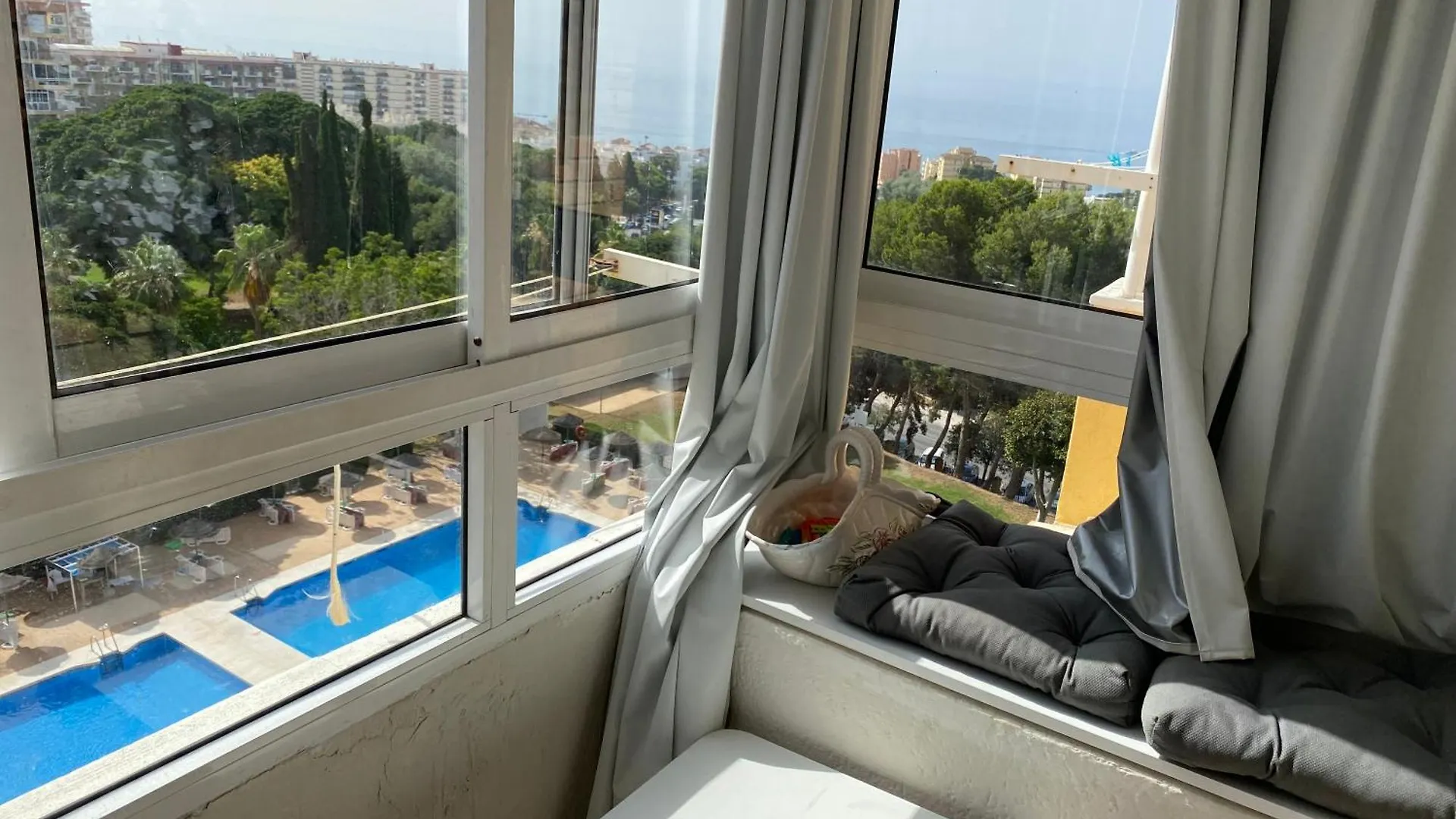 Hercules Estudio Con Vistas Al Mar Benalmadena 0*,